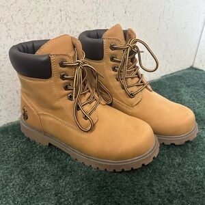 Timberland boots Worn once! Size 5